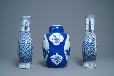 A pair of Chinese blue and white 'moonflask' vases and a covered jar, 19th C.