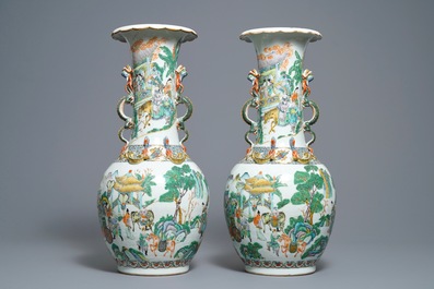 A pair of Chinese Canton famille verte vases with dragon handles, 19th C.