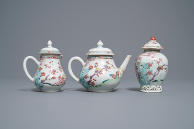 A Chinese famille rose 18-piece tea service, Yongzheng