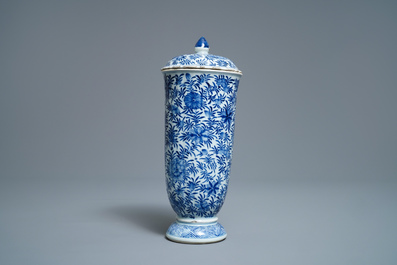 A Chinese blue and white beaker with cover, Kangxi