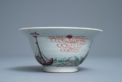 A Chinese famille rose 'Threemaster' bowl, Yongzheng/Qianlong