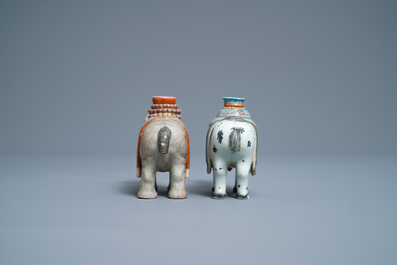 Deux mod&egrave;les d'un &eacute;l&eacute;phant et d'un cheval en porcelaine de Chine famille rose, Qianlong