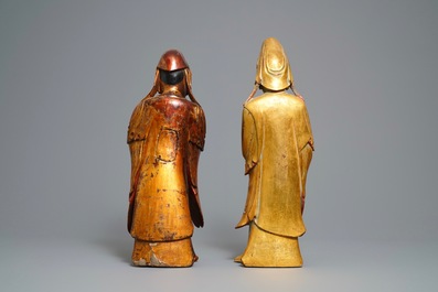 Deux grandes figures de Guanyin en bois dor&eacute; et laqu&eacute;, Chine, 18/19&egrave;me