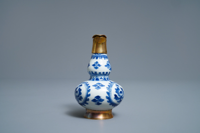 Een diverse collectie Chinees en Japans blauw-wit porselein, Ming en later