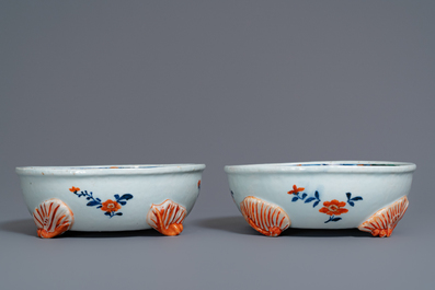 A pair of Chinese famille verte basins, Kangxi