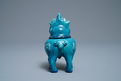 A Chinese monochrome turquoise-glazed 'luduan' censer, 19th C.