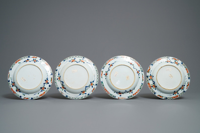 Quatre assiettes en porcelaine de Chine famille verte &agrave; d&eacute;cor de canards, Kangxi