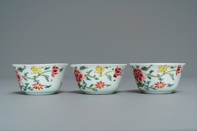 A Chinese famille rose 15-piece tea service with floral design, Qianlong