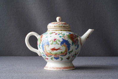 A Chinese famille rose 'Pompadour' teapot and cover, Qianlong