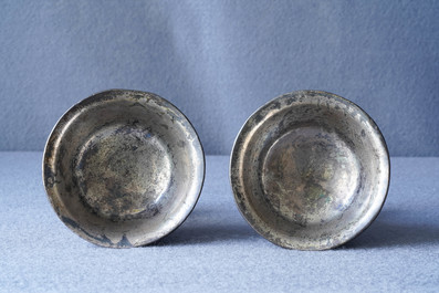 A pair of Chinese lac burgaut&eacute; stem cups, Kangxi