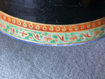 Un bol en porcelaine de Chine Bencharong pour le march&eacute; thai, 19&egrave;me