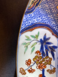 Un grand plat armori&eacute; 'Namur' en porcelaine de Chine famille verte, Kangxi/Yongzheng