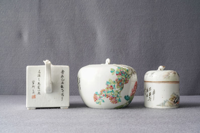 Une th&eacute;i&egrave;re et deux pots couverts en porcelaine de Chine qianjiang cai, 19/20&egrave;me