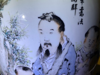 Een Chinese qianjiang cai vaas met figuren en ganzen, gesign. Ma Qing Yun, 19/20e eeuw