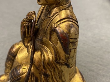 Une figure d'un Lama en bronze dor&eacute;, Sino-Tibet, 19&egrave;me