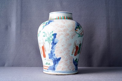 A Chinese wucai vase with wooden cover, Transitional period