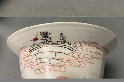 Een Chinese famille rose kom met een driemaster, Yongzheng/Qianlong