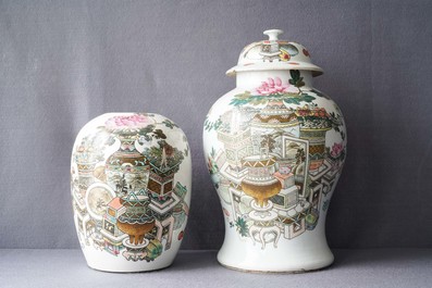 Quatre vases en porcelaine de Chine qianjiang cai, 19/20&egrave;me