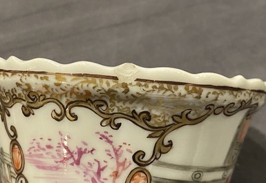 Huit tasses et soucoupes en porcelaine de Chine famille rose, Yongzheng/Qianlong