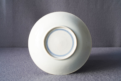 Une assiette en porcelaine de Chine en bleu et blanc, Shunzhi