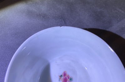 Un service &agrave; th&eacute; en porcelaine de Chine famille rose, Qianlong