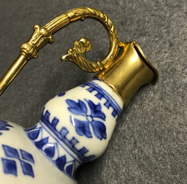 Une collection en porcelaine de Chine et Japon en bleu et blanc, Ming et apr&egrave;s