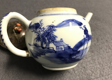 Een diverse collectie Chinees en Japans blauw-wit porselein, Ming en later