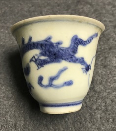 A varied collection of blue and white Chinese and Japanese porcelain, Ming and later