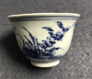 A varied collection of blue and white Chinese and Japanese porcelain, Ming and later