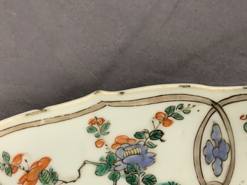 Un plat en porcelaine de Chine famille verte, anc. coll. Auguste le Fort, Kangxi