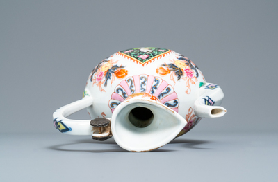 A rose-Imari 'aftaba' ewer for the Islamic market, Samson, Parijs, 19th C.