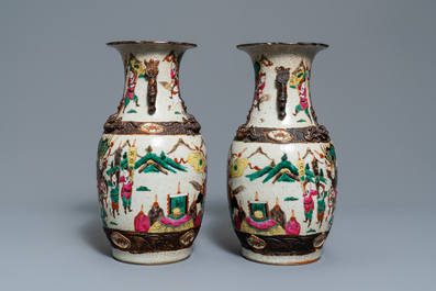 Two pairs of Chinese famille rose vases, 19/20th C.