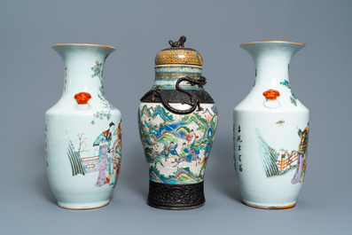 Twee Chinese qianjiang cai vazen en een famille verte vaas, 19/20e eeuw