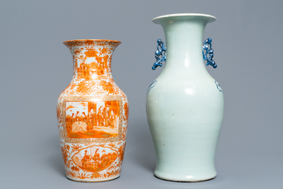 Twee Chinese blauw-witte celadon vazen en een ijzerrode vaas, 19e eeuw