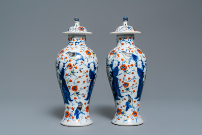 Six various Chinese porcelain wares, 19/20th C.