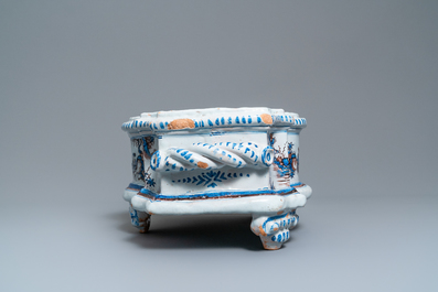 A large French faience chinoiserie jardini&egrave;re in blue, white and manganese, Nevers, 17th C.