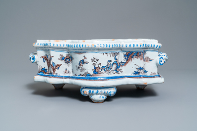 A large French faience chinoiserie jardini&egrave;re in blue, white and manganese, Nevers, 17th C.