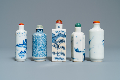 Nine Chinese blue and white snuff bottles, 19/20th C.