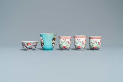 Ten Chinese famille rose and verte cups and eight saucers, Yongzheng and later