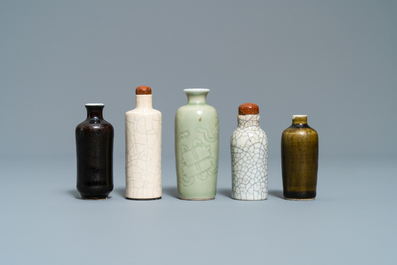 Ten Chinese mostly monochrome snuff bottles, 19/20th C.