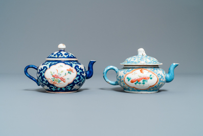 Deux th&eacute;i&egrave;res en porcelaine de Chine famille rose pour le march&eacute; Straits ou Peranakan, 19&egrave;me