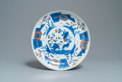 A pair of large Chinese Imari-style dishes, Kangxi