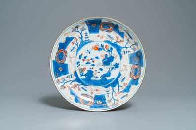 A pair of large Chinese Imari-style dishes, Kangxi