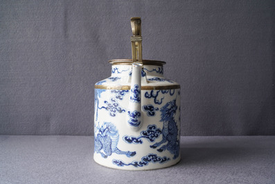 A large Chinese blue and white Vietnamese market 'Bleu de Hue' teapot with qilins, 19th C.