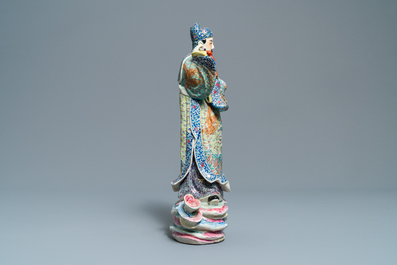 A Chinese famille rose figure of an immortal, 19/20th C.