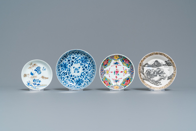 Treize soucoupes et neuf tasses en porcelaine de Chine, Kangxi/Qianlong