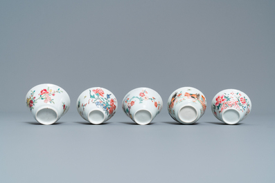 Treize soucoupes et neuf tasses en porcelaine de Chine, Kangxi/Qianlong