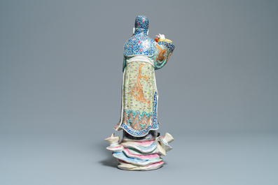 A Chinese famille rose figure of an immortal, 19/20th C.