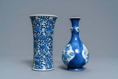 Een Chinese poederblauwe flesvormige vaas en een blauw-witte met floraal decor, Kangxi