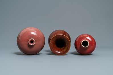 Three Chinese langyao and red flamb&eacute;-glazed vases, 19/20th C.